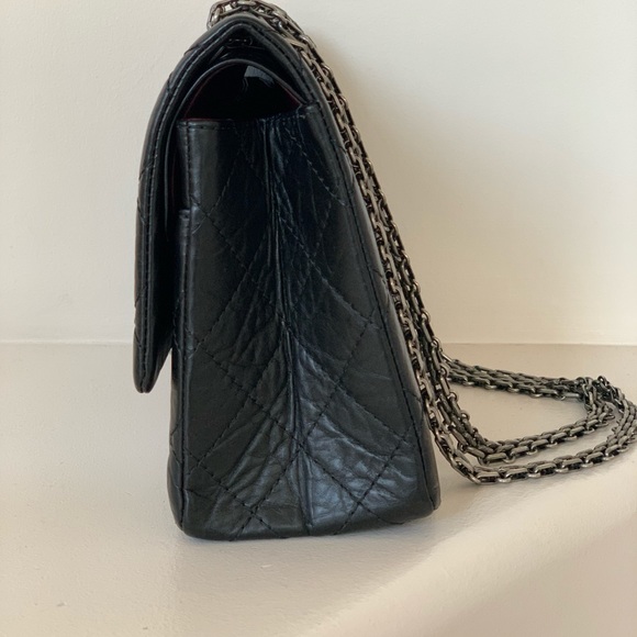 AUTHENTIC Chanel 2.55 Reissue 226 - Picture 7 of 12